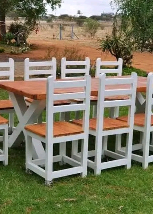 10 Seater Table With Chairs R 4800